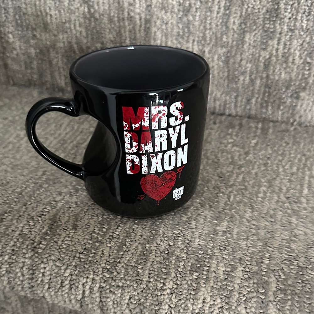AMC The Walking Dead: Mrs. Daryl Dixon 12 oz. Heart Shaped Handle Coffee Mug